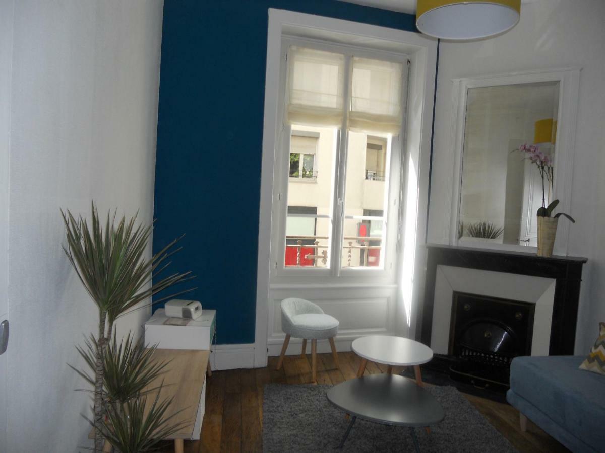 Au 303 Apartment Lyon Bagian luar foto