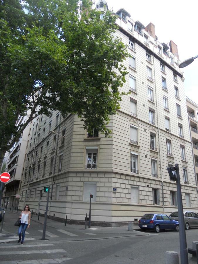 Au 303 Apartment Lyon Bagian luar foto